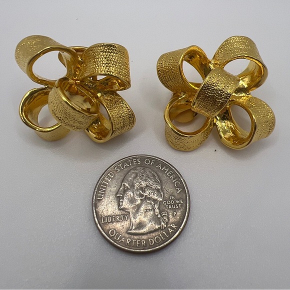 Kenneth Jay Lane Earrings Satin Gold Bow Earrings - Picture 6 of 10